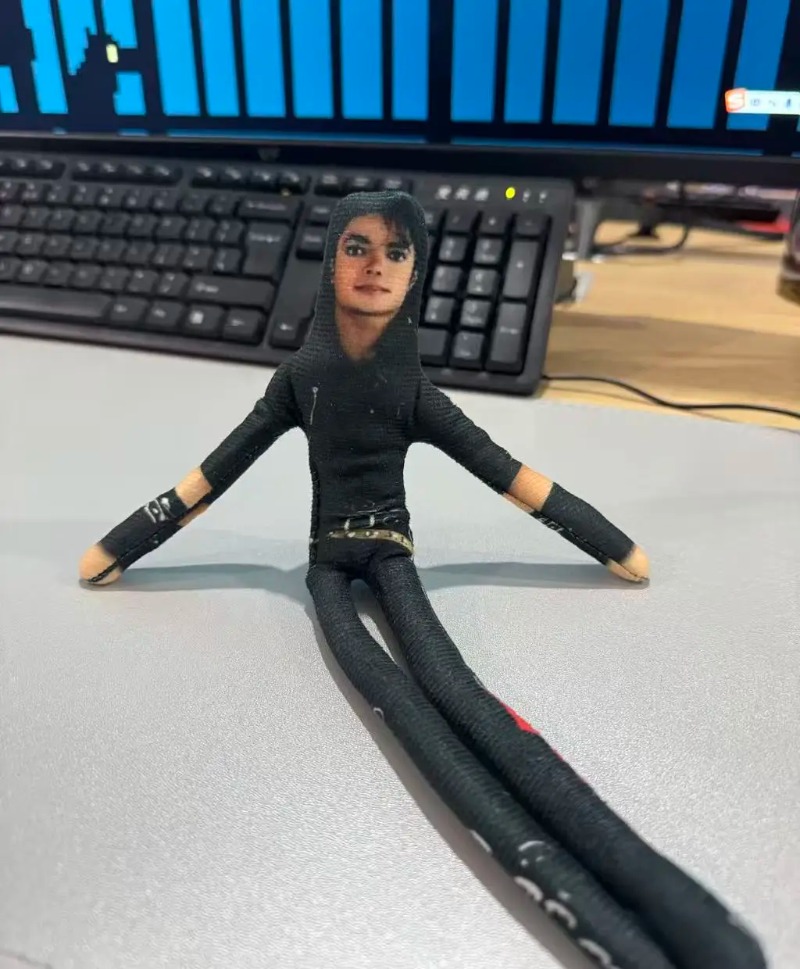 Novo Estilo Boneco de Pelúcia  - Model Kit Joints avaliação e preço